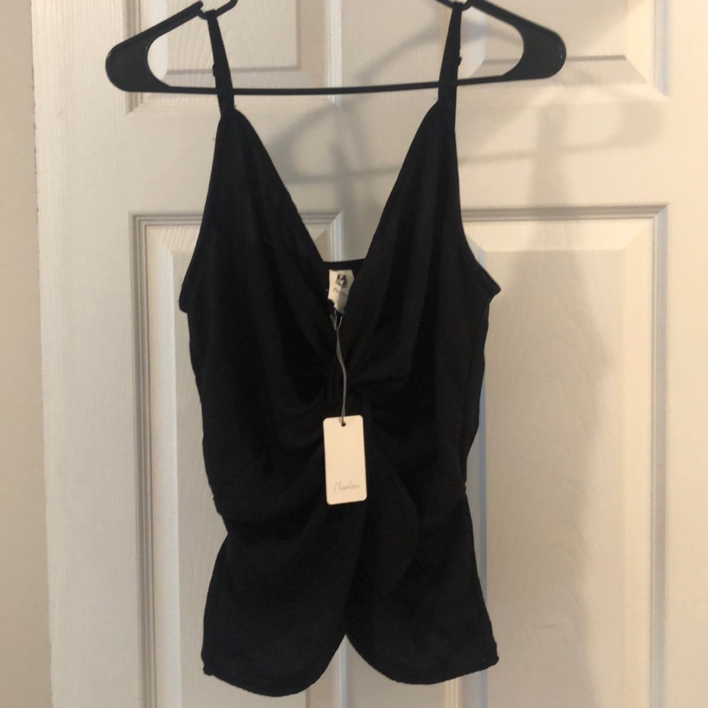 Vici knot top
